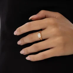 1.00 ctw 14k Oval Shape Lab Grown Diamond Ring - Amira