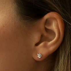 14k Dainty Minimal Baguette Diamond Studs