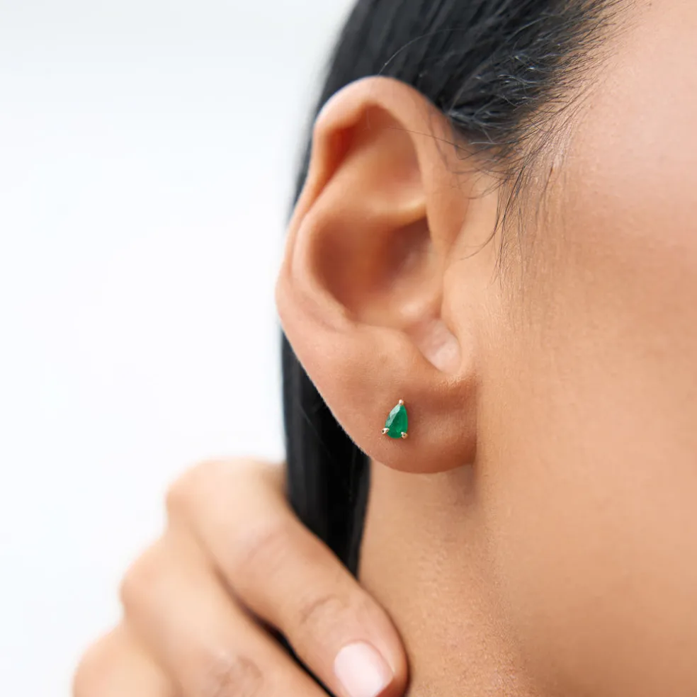 14K Pear Shaped Emerald Stud Earrings
