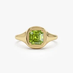14K Asscher Cut Peridot Signet Ring