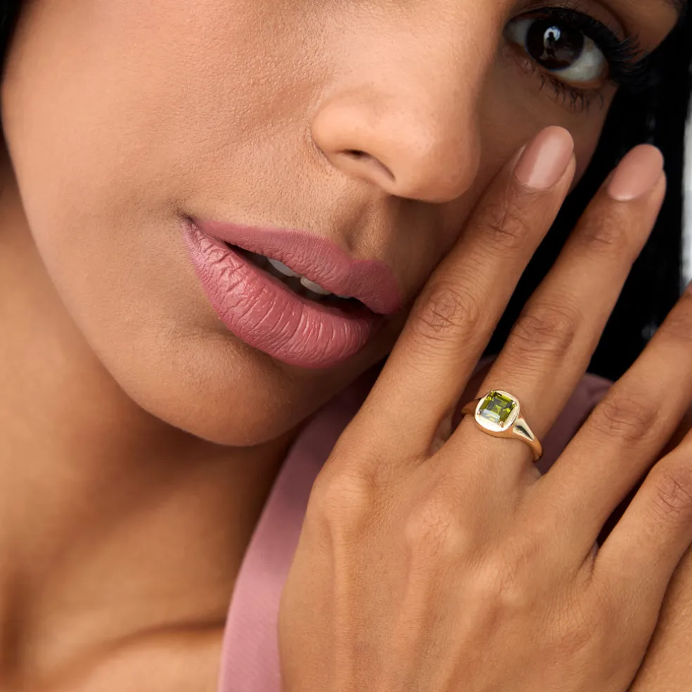 14K Asscher Cut Peridot Signet Ring