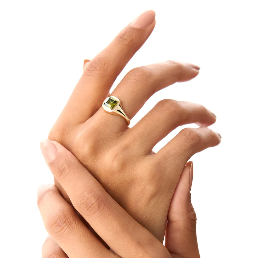 14K Asscher Cut Peridot Signet Ring
