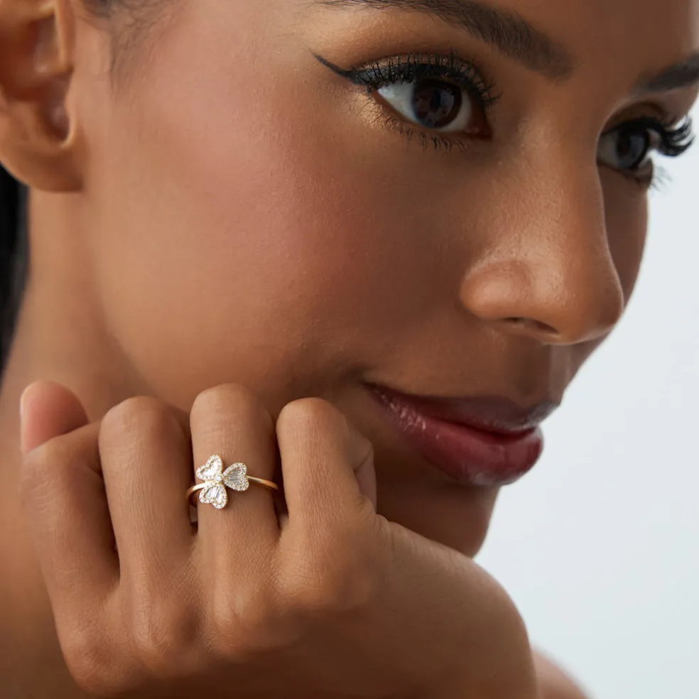 14k Baguette & Round Diamond Flower Ring