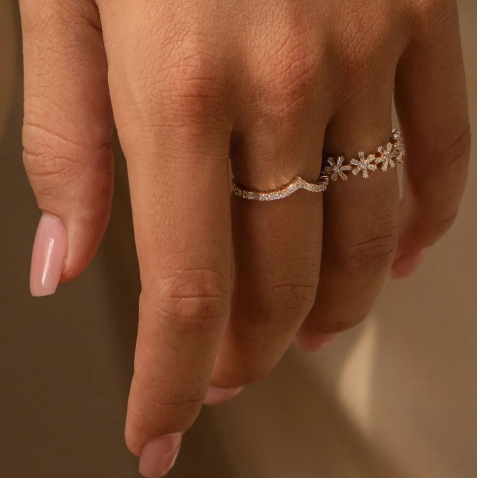 14k Baguette and Round Diamond Chevron Ring
