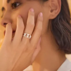 14k Baguette and Round Diamond Illusion Setting Cocktail Ring