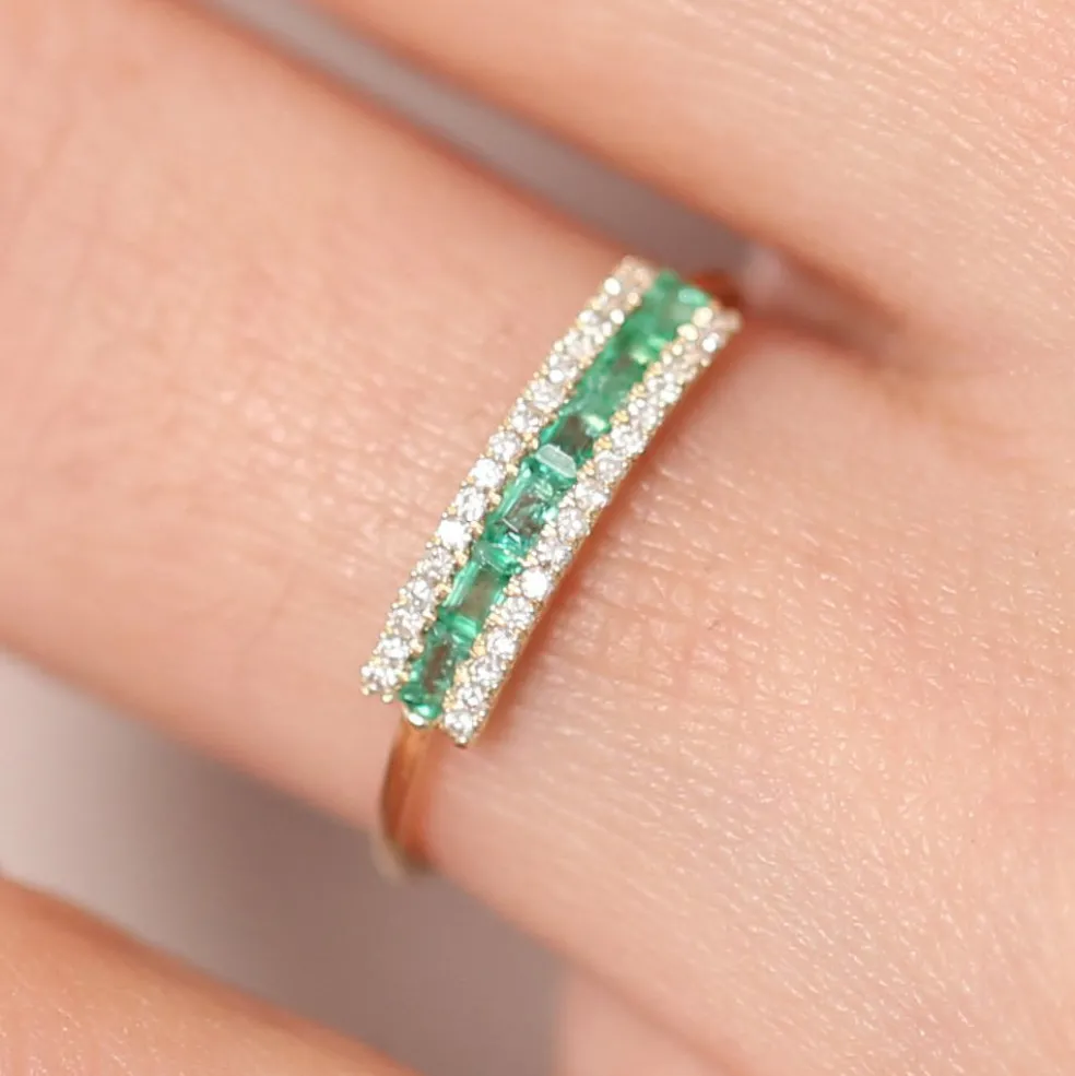 14k Baguette Emerald and Diamonds Ring