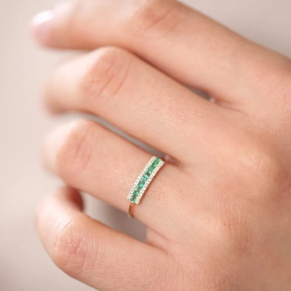 14k Baguette Emerald and Diamonds Ring