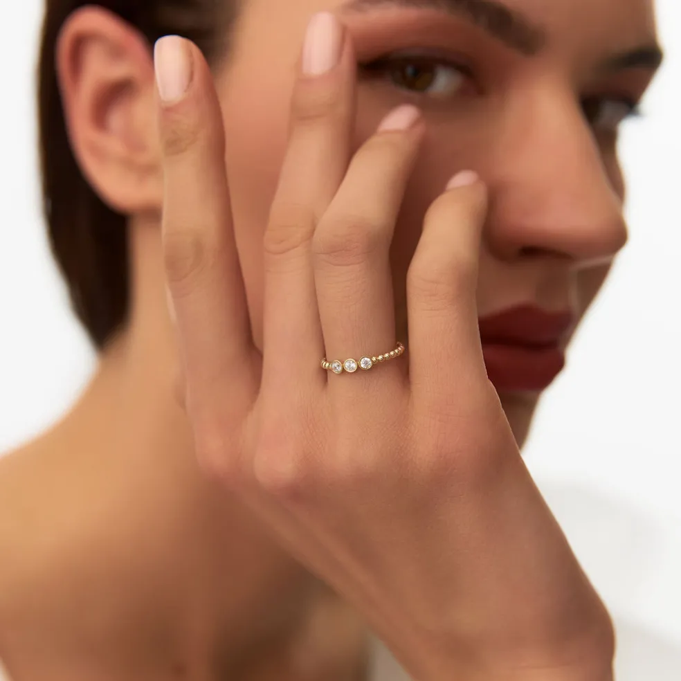 14k Beaded Three Stone Diamond Ring