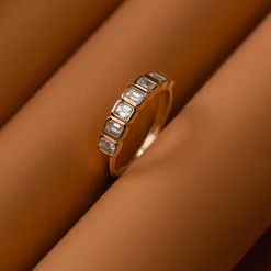 14k Bezel Setting Emerald Cut Diamond Wedding Band