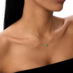 14K Bezel Setting Emerald Flower Diamond Necklace