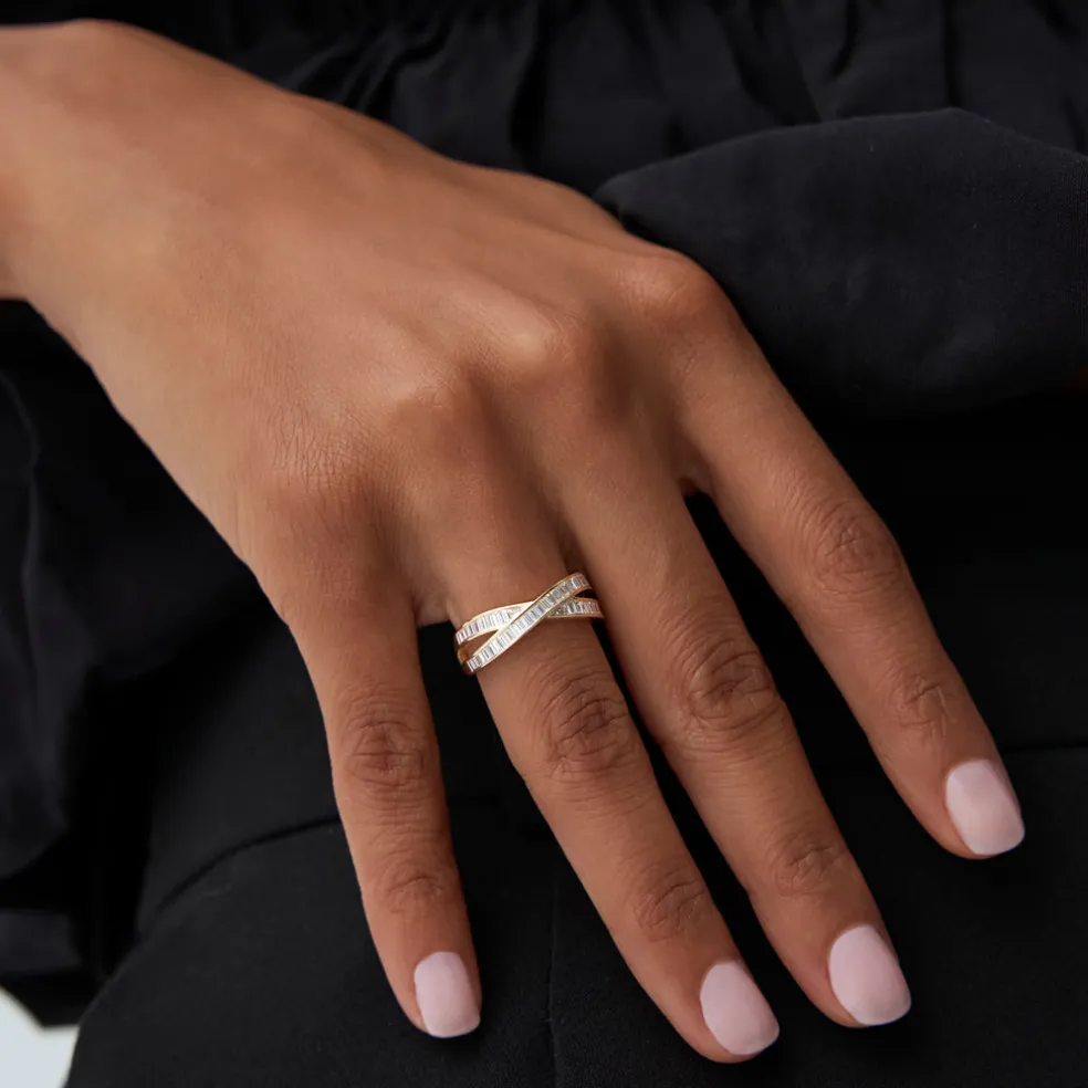 14k Channel Setting Baguette Diamond Crossover Band