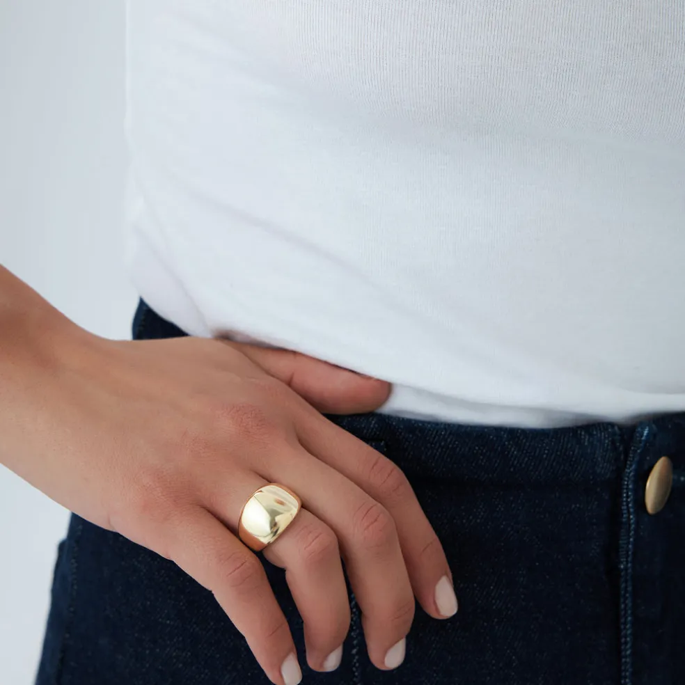 14k Chunky Gold Dome Graduating Statement Ring