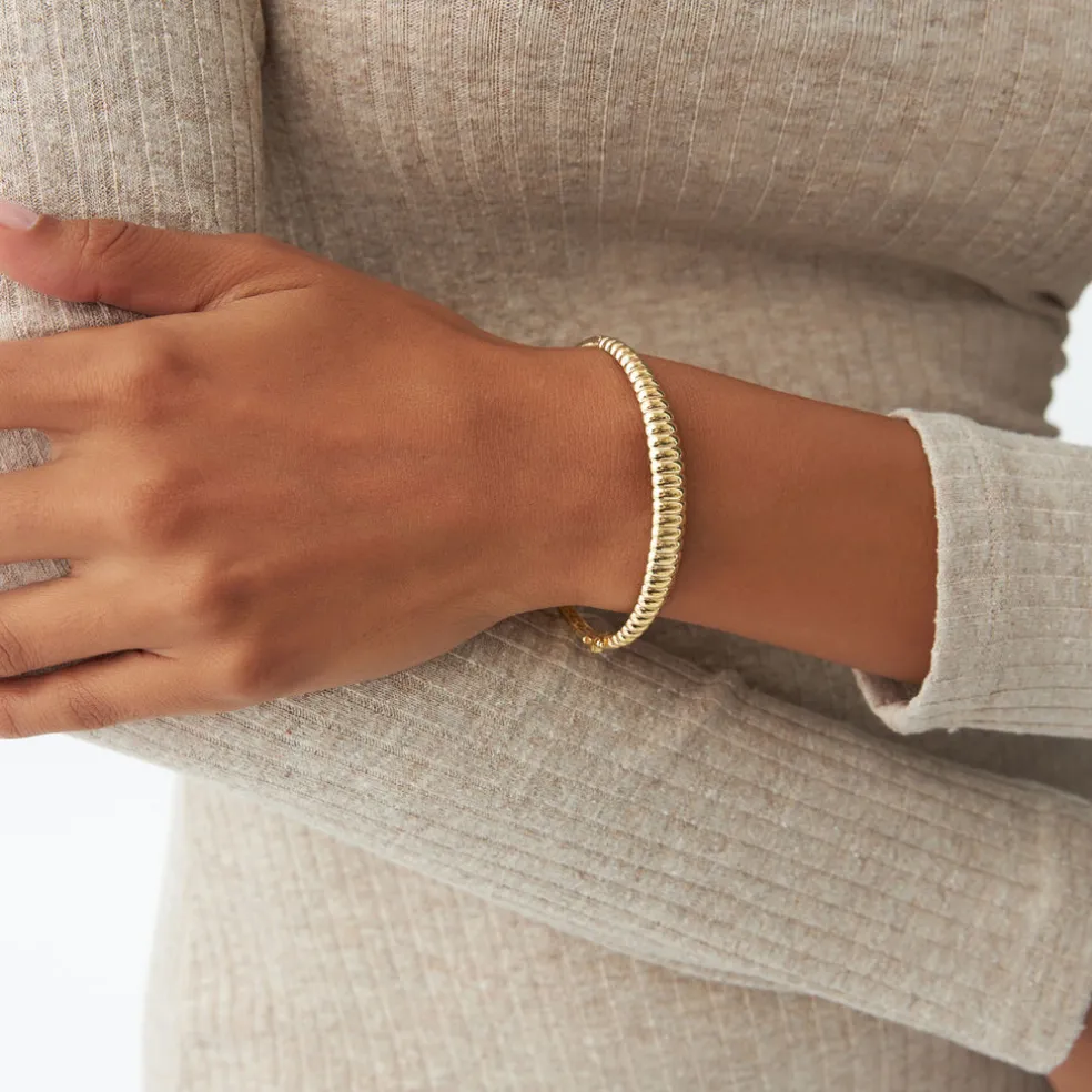 14k Chunky Ribbed Gold Bangle Bracelet