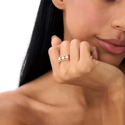 14K Circle Cluster Diamond Band Ring