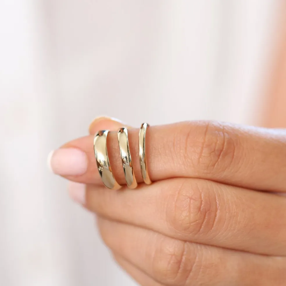 14k Classic Dome 4MM Unisex Wedding Ring