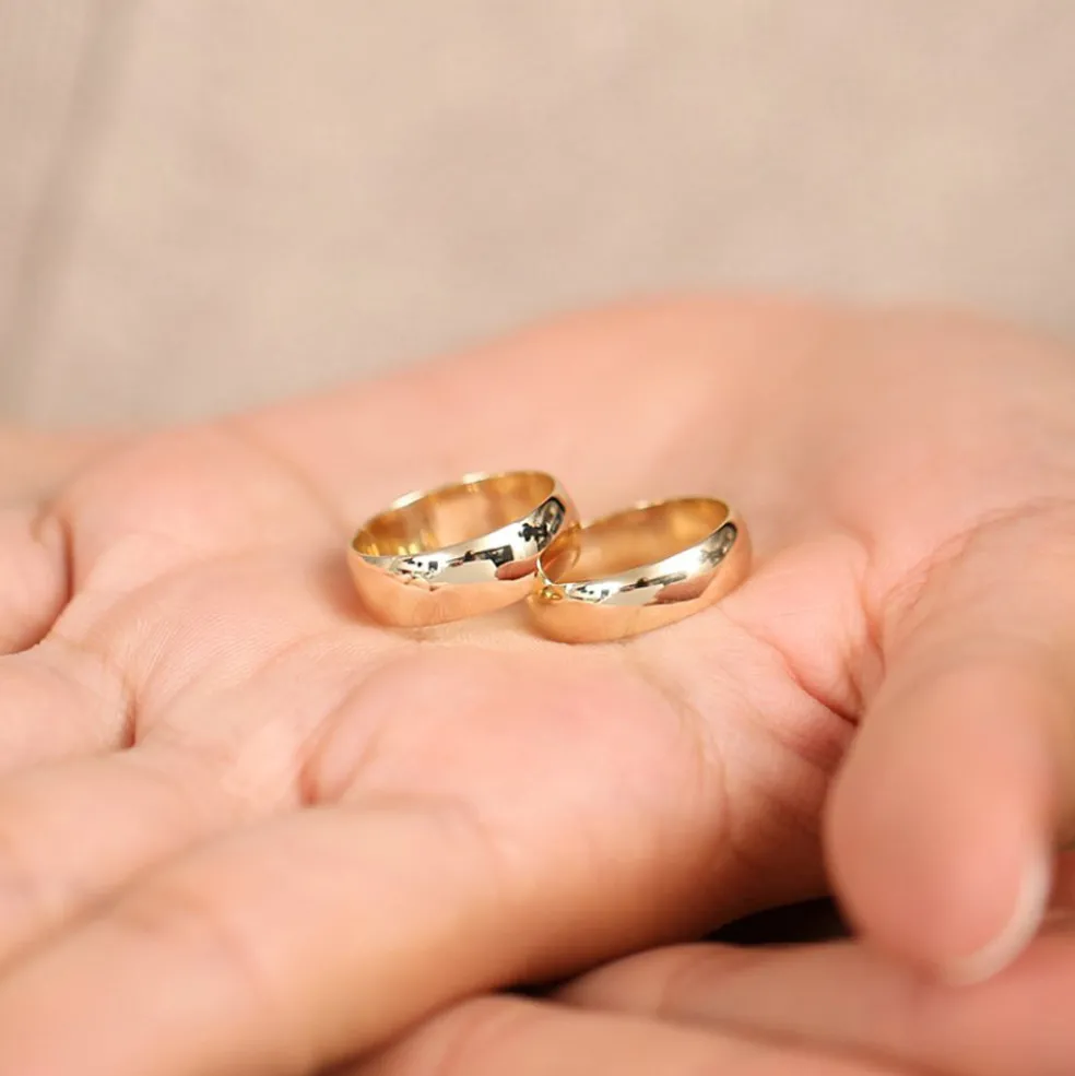14k Classic 6MM Dome Wedding Ring