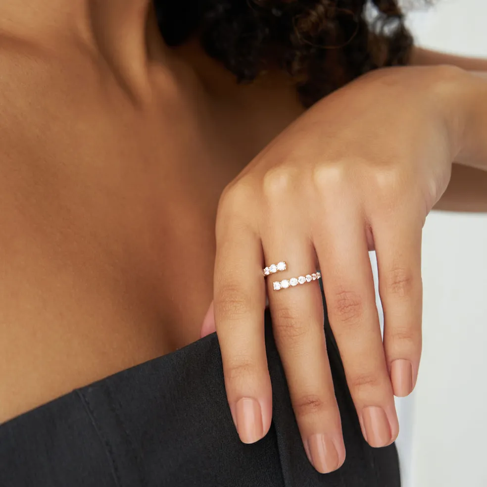 14k Cross Over Graduated Diamond Wrap Ring