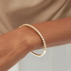 14k 1.15ctw Luxurious Cluster Diamond Bangle