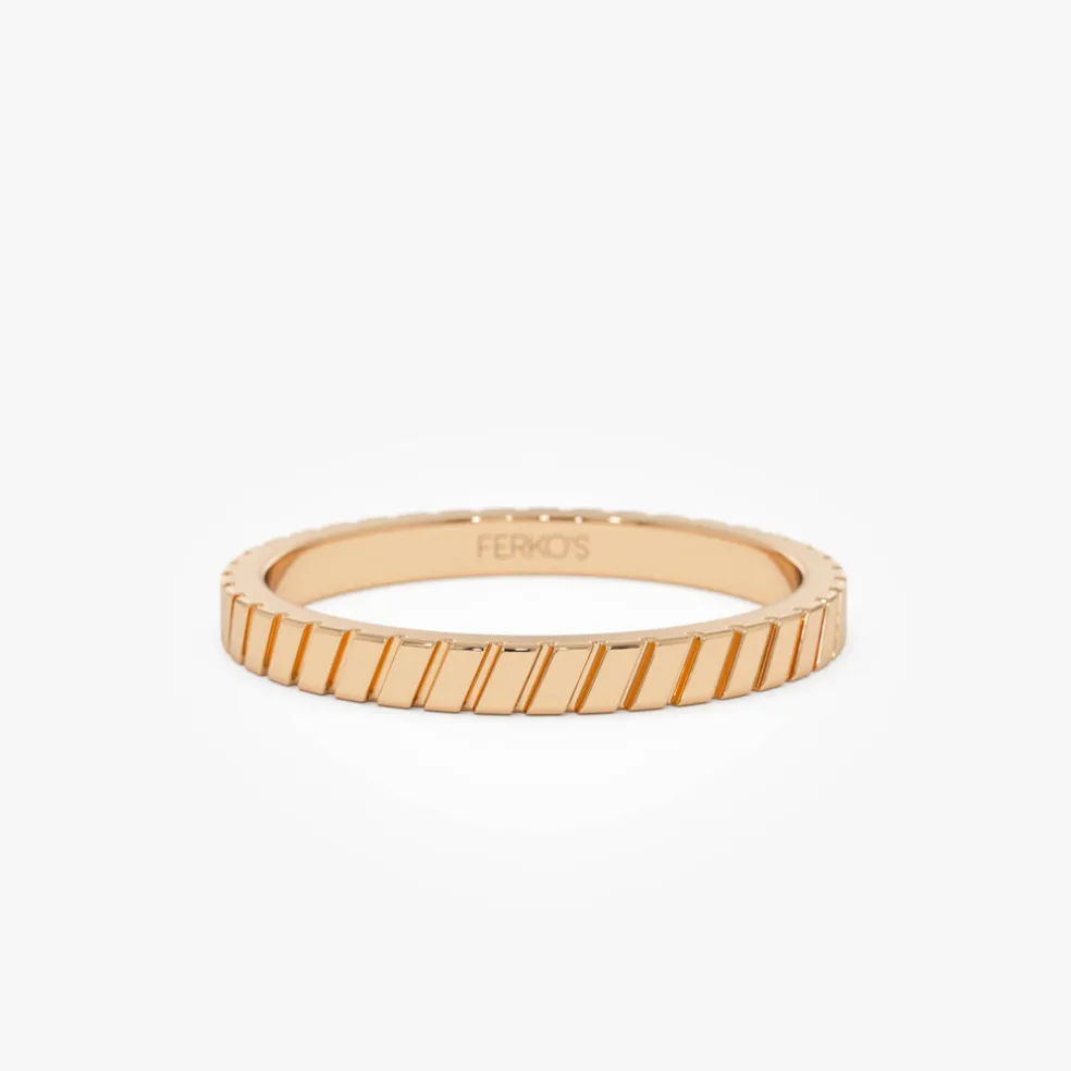 14k Diagonal Fluted Band Ring
