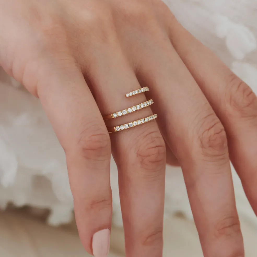 14k Diamond Spiral Ring