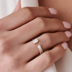 14k Floating Diamond Baguette Cut Diamond Ring