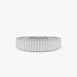14k Fluted Textured Graduating Ring