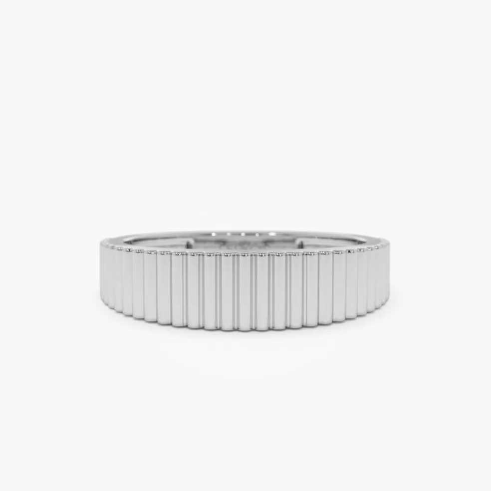 14k Fluted Textured Graduating Ring