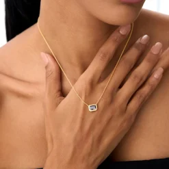 14K Gold 0.95 ctw Emerald Cut Bezel Setting Amethyst
