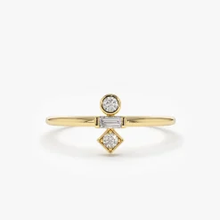 14K Gold Baguette and Round Cut Diamond Ring