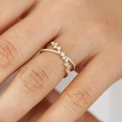 14k Gold Criss Cross Diamond Cluster Ring