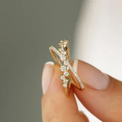 14k Gold Criss Cross Diamond Cluster Ring