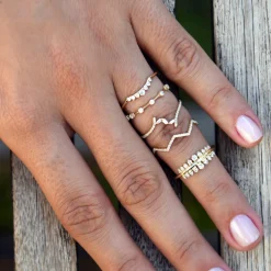 14K Gold Curved Diamond Ring