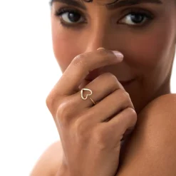 14k Gold Minimalist Heart Outline Band