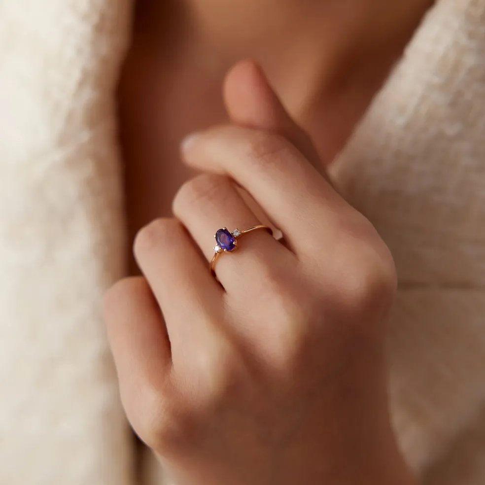 14K Gold Oval Shape Amethyst and Diamond 3 Stone Ring