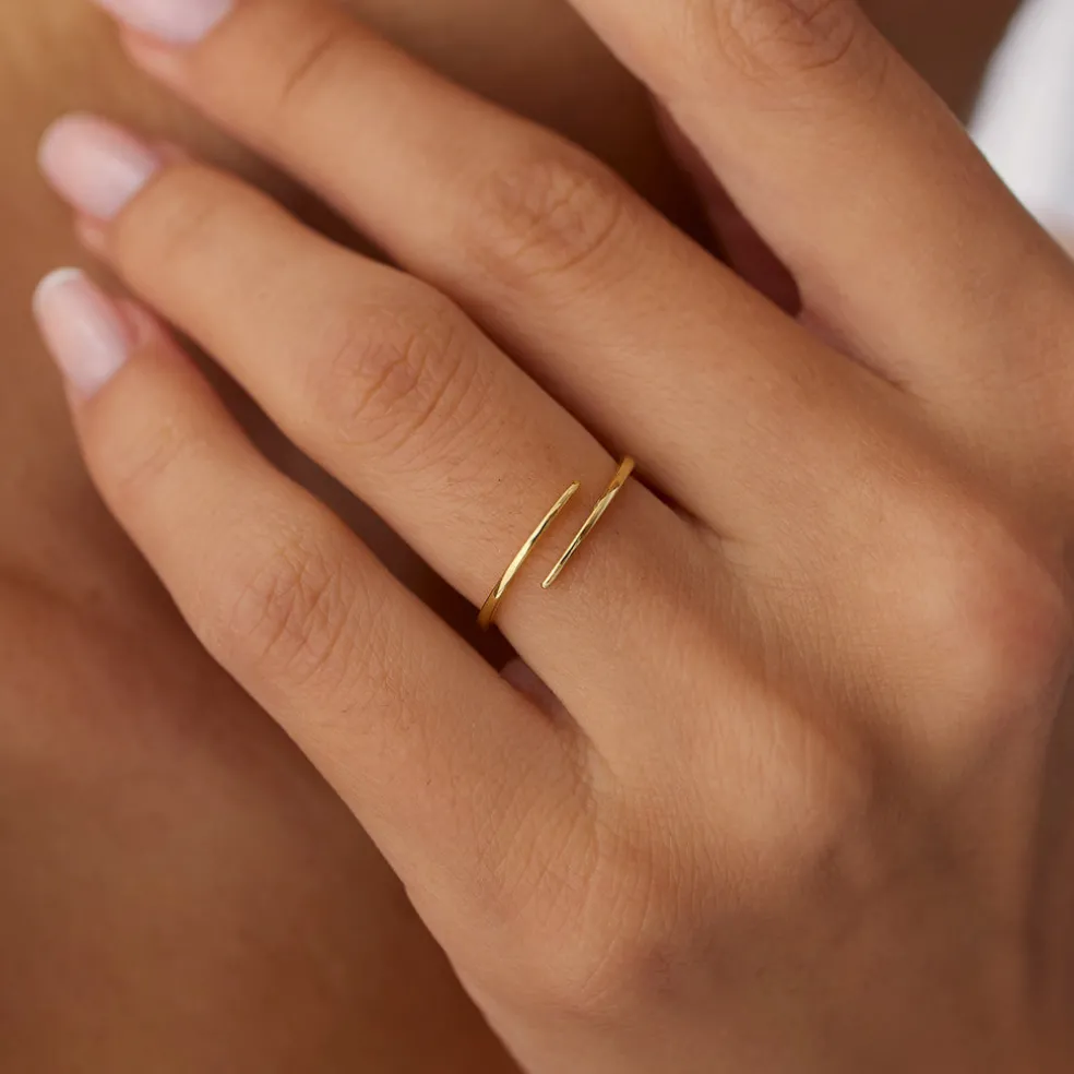 14k Gold Stacking Criss Cross Ring