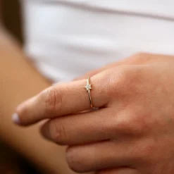 14K Gold Star Shaped Diamond Ring