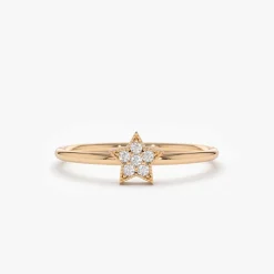 14K Gold Star Shaped Diamond Ring