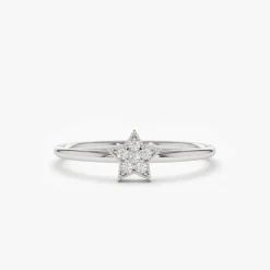 14K Gold Star Shaped Diamond Ring