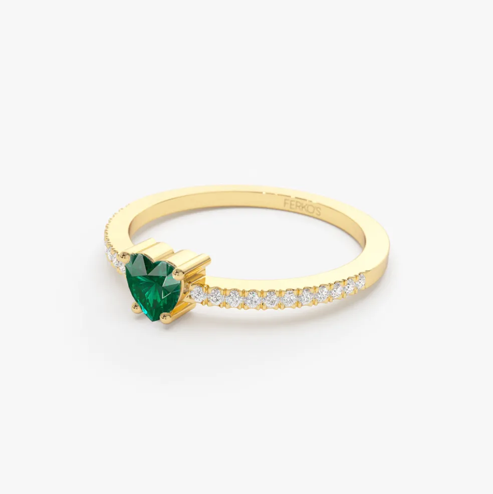 14k Heart-Shaped Emerald Ring