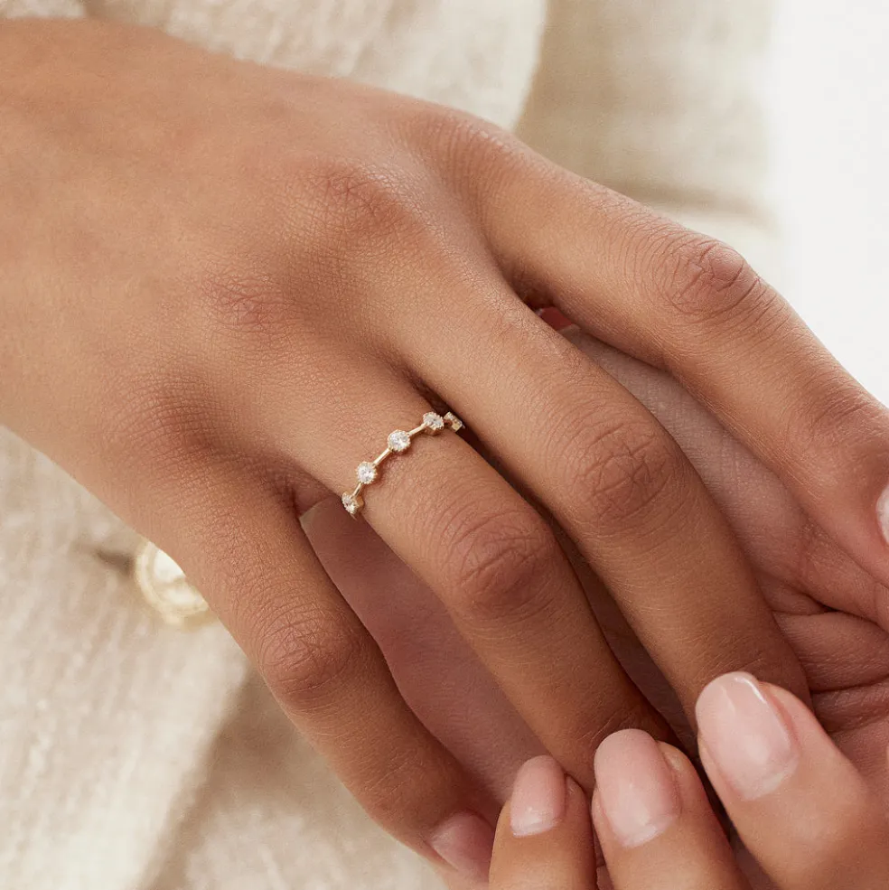 14k Hexagon Milgrain Setting Five Stone Diamond Ring