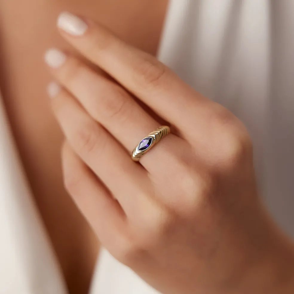 14k Marquise Shape Amethyst Beveled Ring