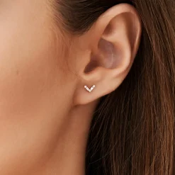 14k Minimal Baguette and Round Diamond Earrings