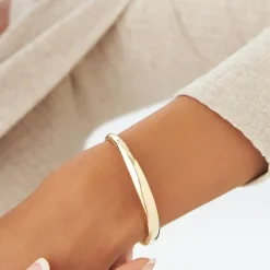 14K 7.5MM Classic Dome Gold Bangle Bracelet