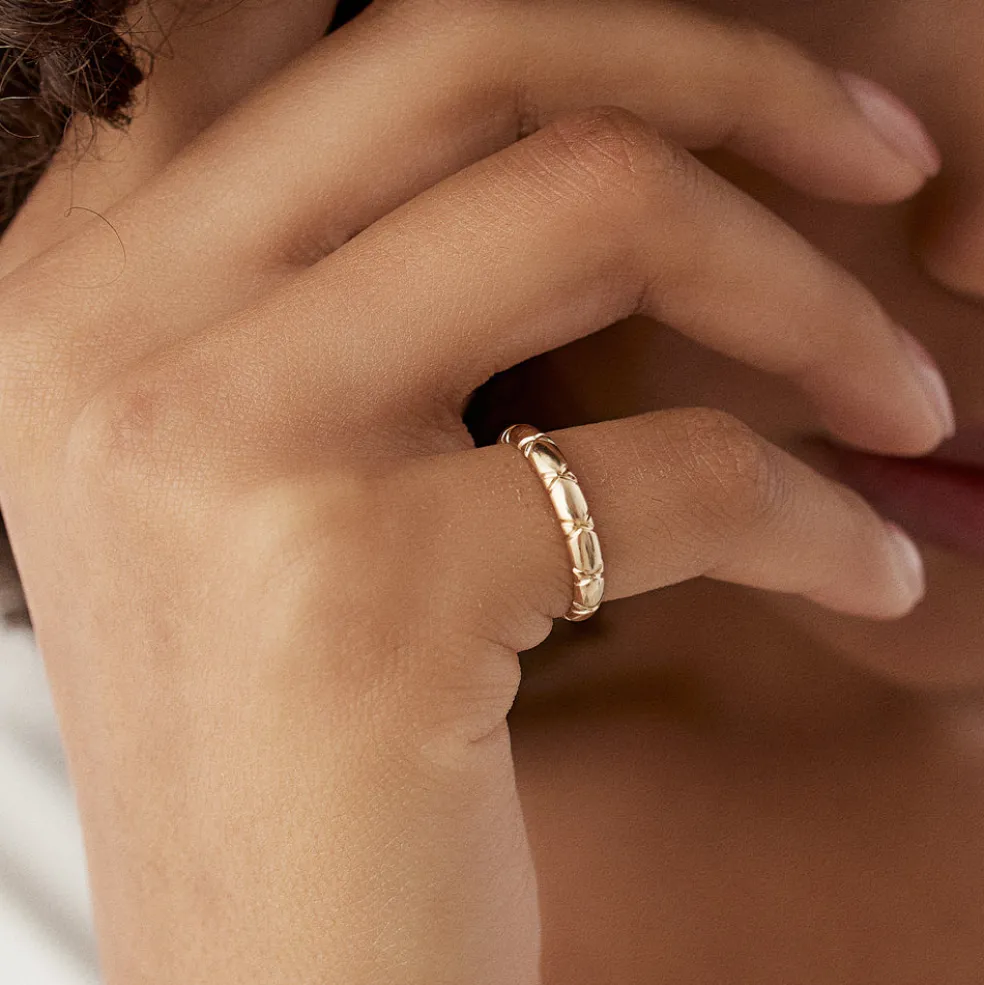 14k 3MM Unique X Cut Design Gold Wedding Ring
