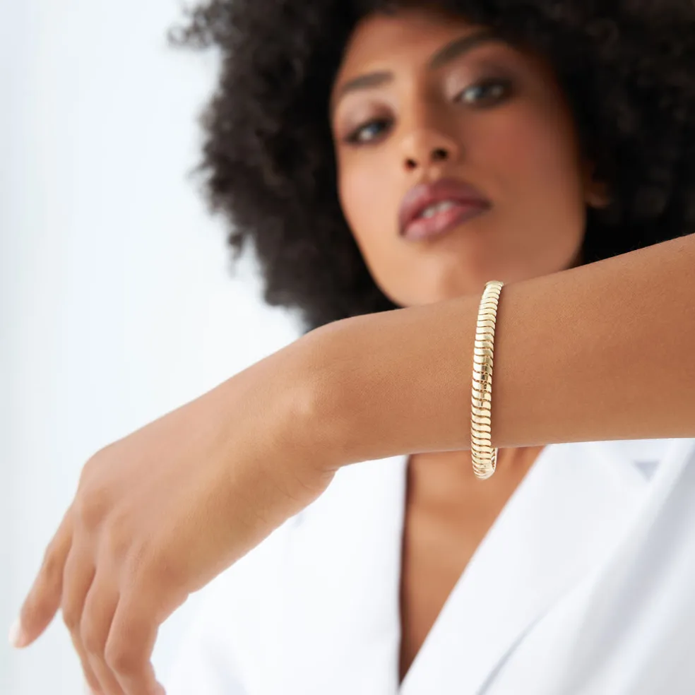 14k 5.7MM Wide Cobra Bracelet
