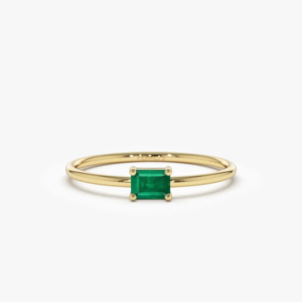 14k Octagon Cut Emerald Ring