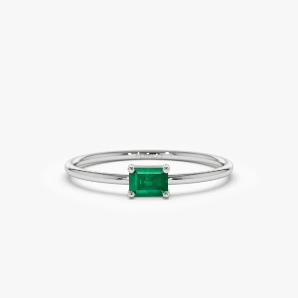 14k Octagon Cut Emerald Ring