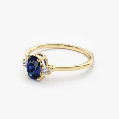 14k Oval Shape Sapphire and Diamond 3 Stone Ring