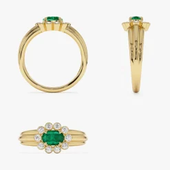 14k Oval Shaped Emerald with Bezel Hale Setting Ring