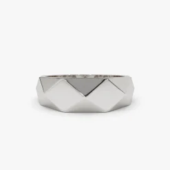 14k Pattern Bold Statement Ring